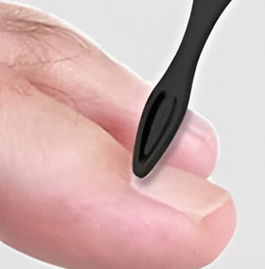 DOUBLE-ENDED NAIL CLEANER / KNIFE
